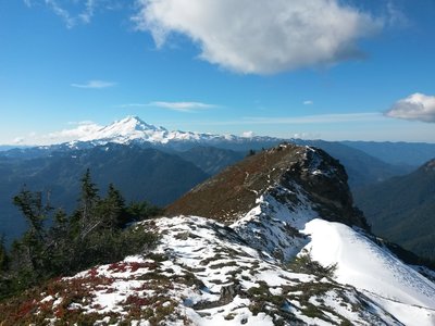 Hiking Raven's Bluff & Little Nicomen Peak near Mission - Best Hikes BC