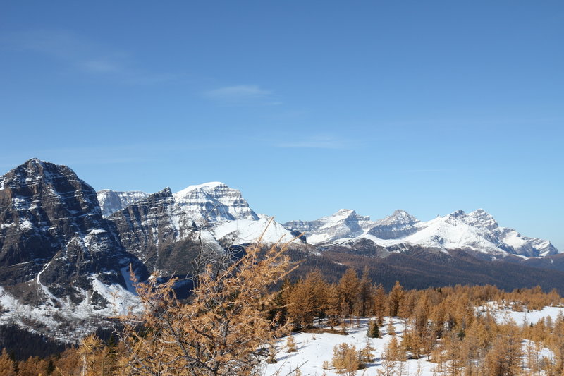 Mountains in the valley North of Egypt Lake, seen from Healy Pass.