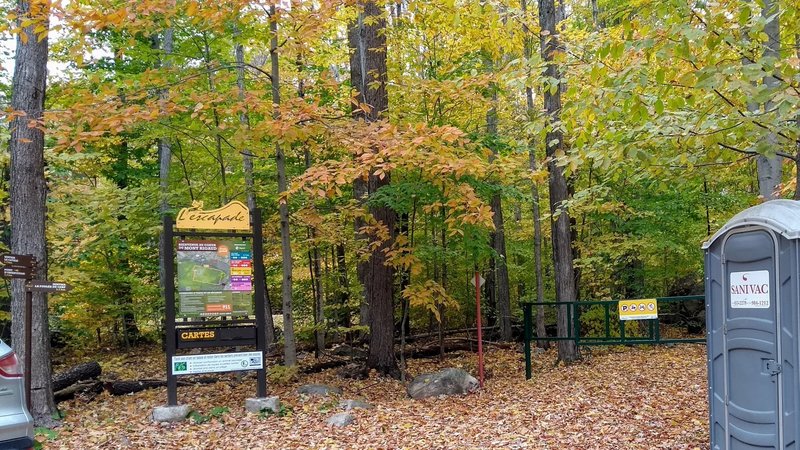 Multiple parking areas along the trail.