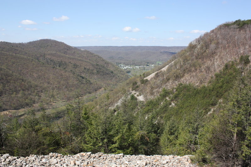 View into Mapleton near the 1000 Steps.