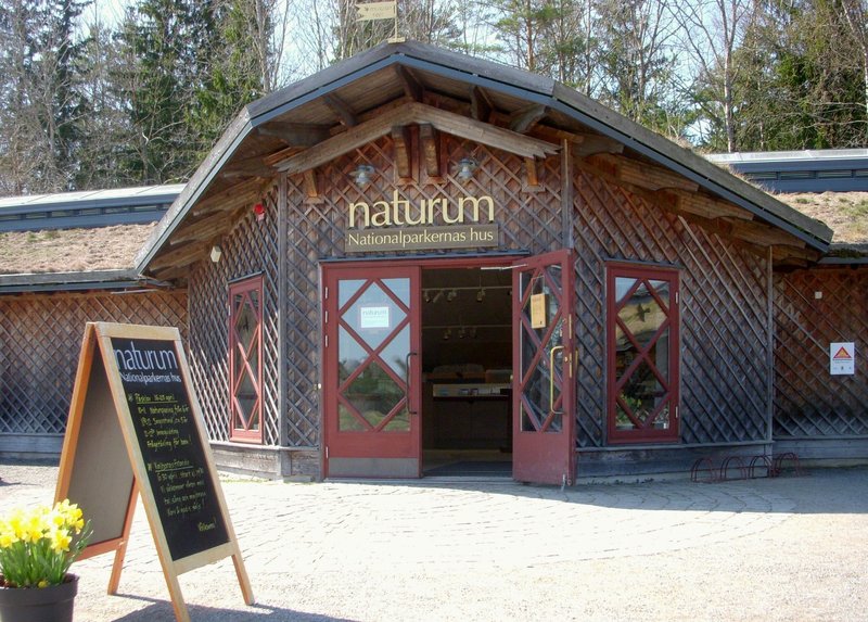 Tyresta National Park’s information center ”naturum” is situated in Tyresta village. Here you can learn most of what there is to know about Tyresta National Park, like the cultural heritage of Tyresta, geology, birds, insects and other animals.