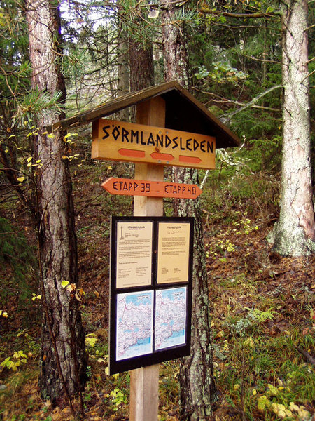 Information board between stage 39 and 40 at Sörmlandsleden Trail.