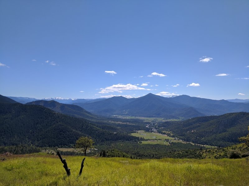 Looking out towards Ruch, OR from the top of the climb out of the 238 parking lot.