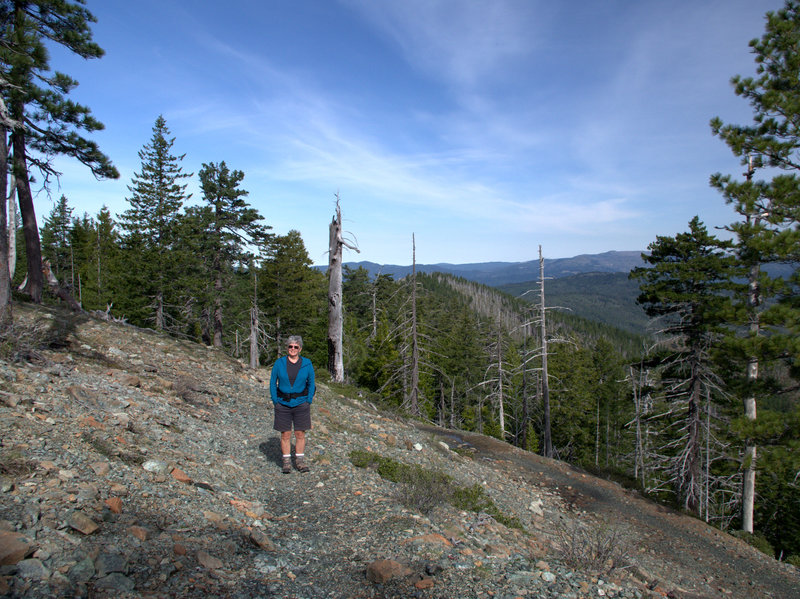 Starting on the trail to Vulcan Lake