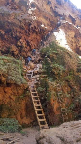 Climb down to base of Mooney Falls. Have to climb back up to get back to campground.