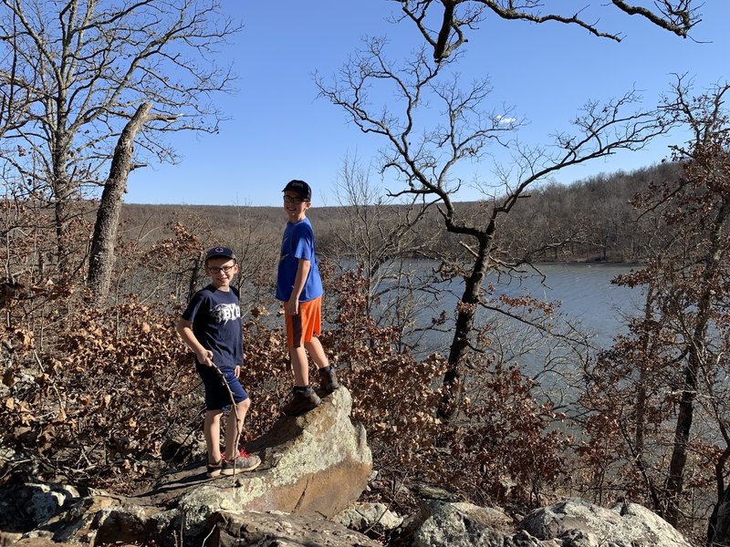 Viewpoint along Bixhoma Lake Trail