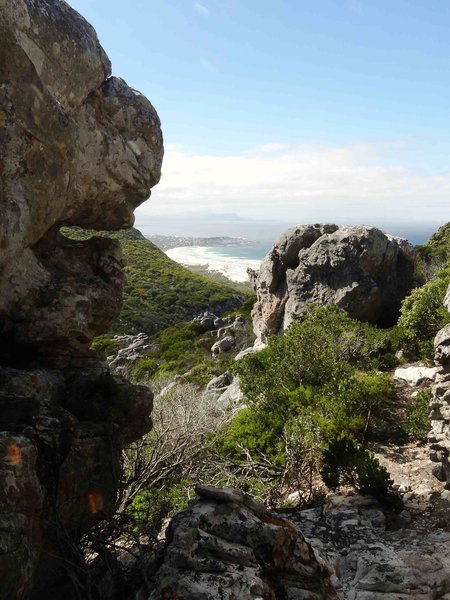 Sandstone and quartz escarpment overlooking hangklip