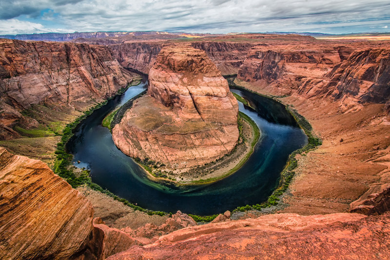 Despite numerous people at the viewpoint, there was plenty of room to set up a tripod and take photos.