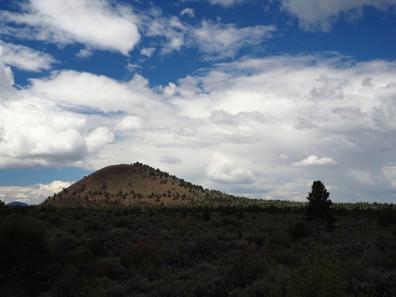 Schonchin Butte from the Missing Link Trail