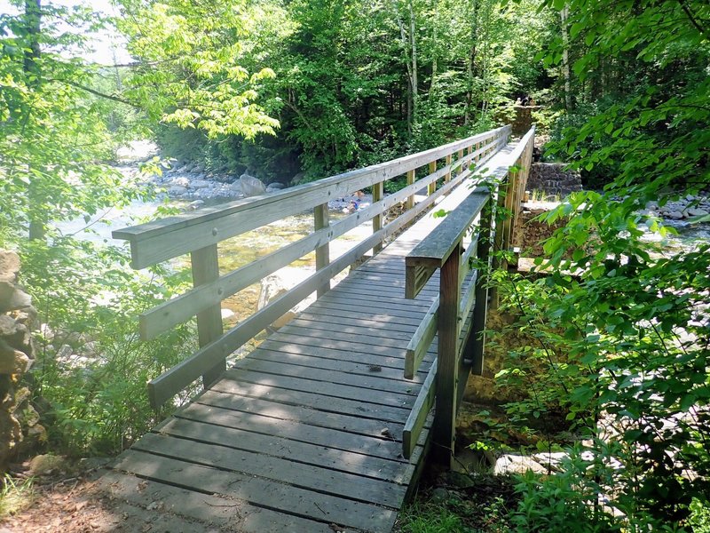 Franconia Branch crossing.