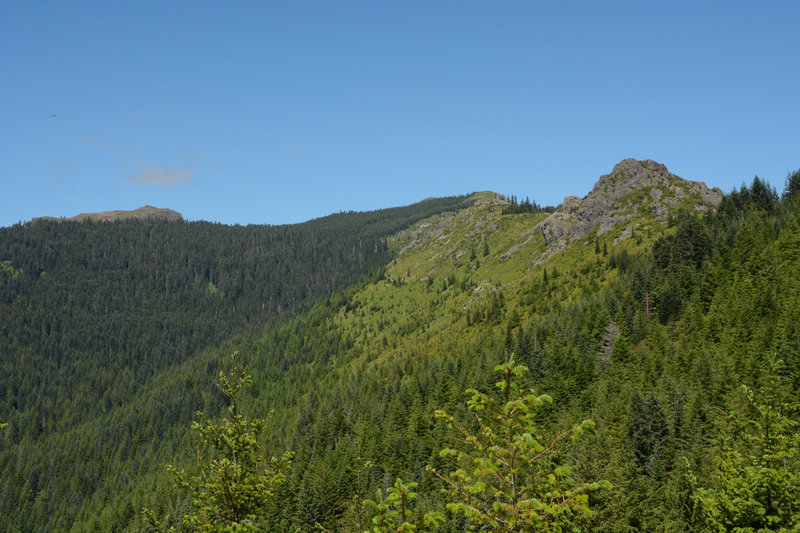 Clear views to Sturgeon Rock (left), Silver Star (center), and Pyramid Rock (right)