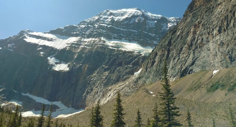 Mount Edith Cavell as seen from the trailhead.