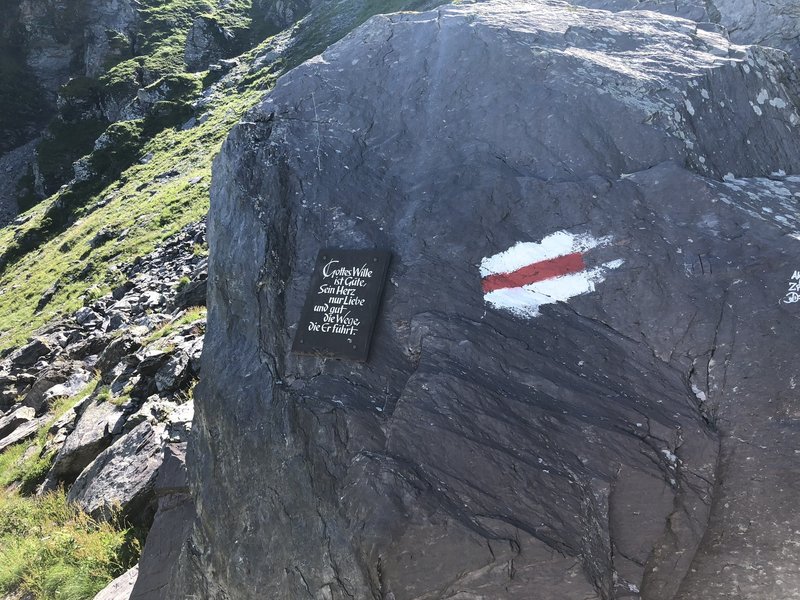 Trail is well-blazed with white and red symbols on rocks.