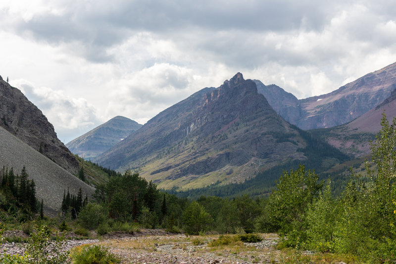 Looking ahead across the bed of Dry Fork towards Red Mountain