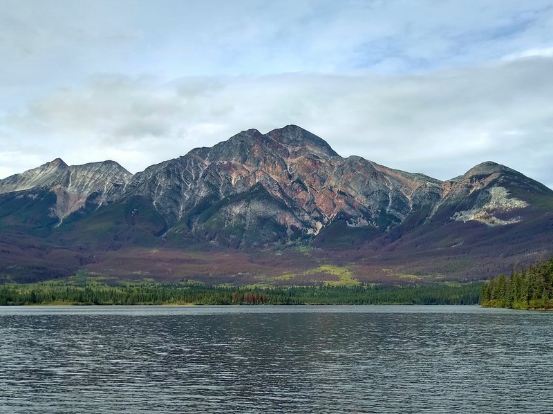 Pyramid Mountain is to the northwest, across Pyramid Lake.