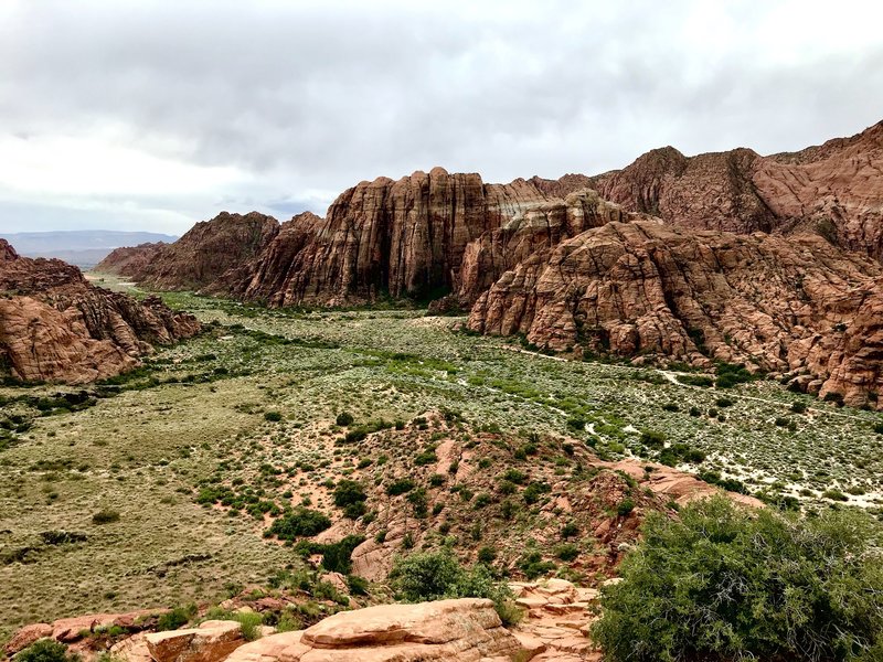 View of the south end of Snow Canyon from the overlook spur. It's well worth the small climb to the top of the hill.