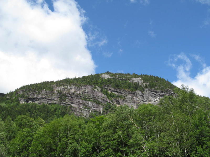 "Grafton Notch State Park-Maine" by Doug Kerr (https://www.flickr.com/photos/dougtone/) licensed under CC-BY-SA (https://creativecommons.org/licenses/by-sa/2.0/).