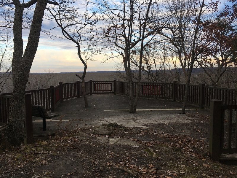 The end of the trail.  There's a nice lookout point with multiple benches.