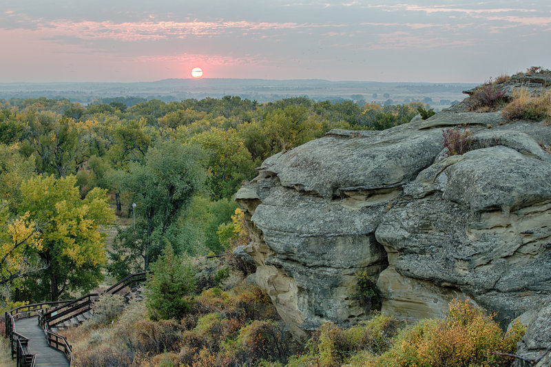 "Pompeys Pillar NM" by Bureau of Land Management Montana and Dakotas (https://preview.tinyurl.com/yeoysbgf), Flickr licensed under CC BY-SA 2.0 (https://creativecommons.org/licenses/by-sa/2.0/).