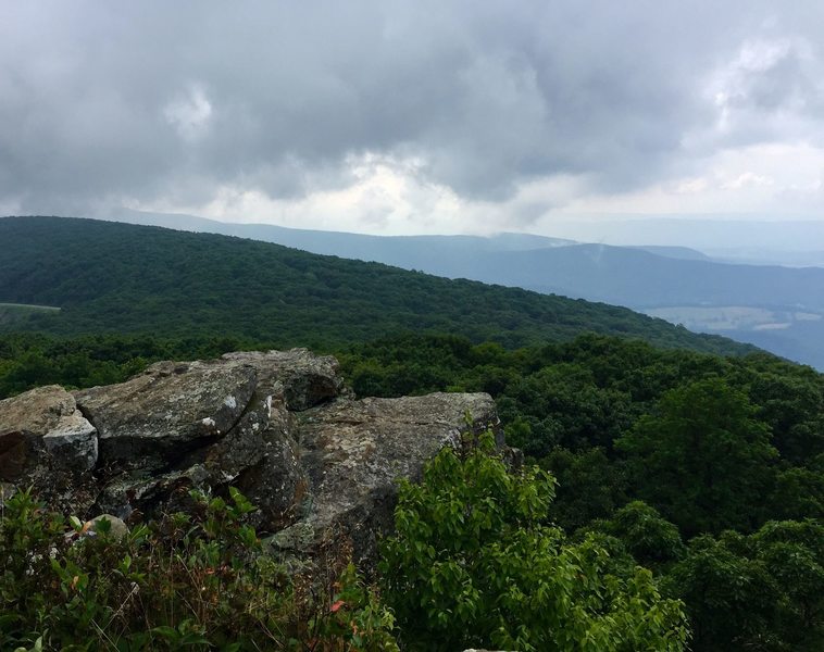 A rocky overlook on the North Marshall Trail.