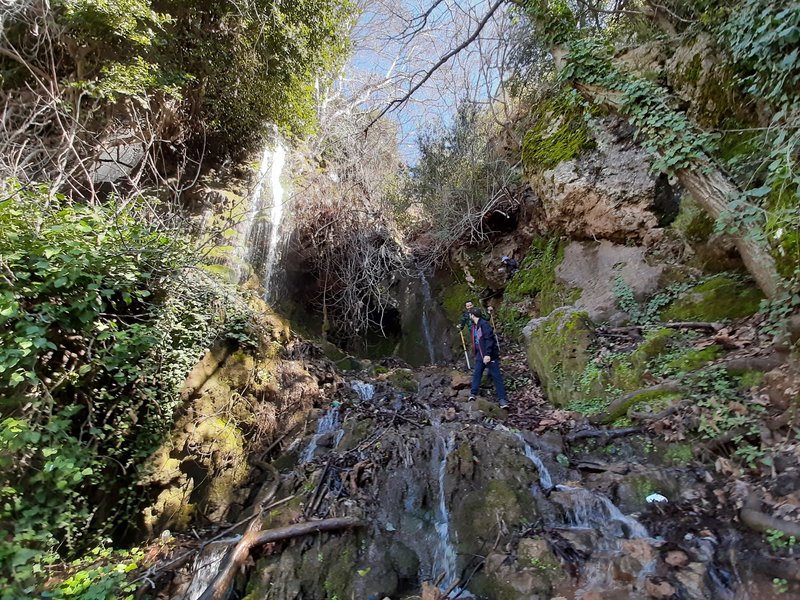 Waterfall below Aintourine