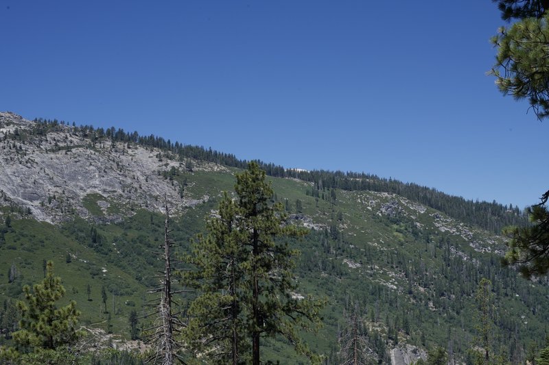 Sentinel Dome and the Glacier Point area can be enjoyed off to the left hand side of the trail.