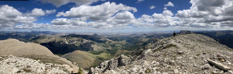 Gorgeous view on the top of Steamboat Lookout.