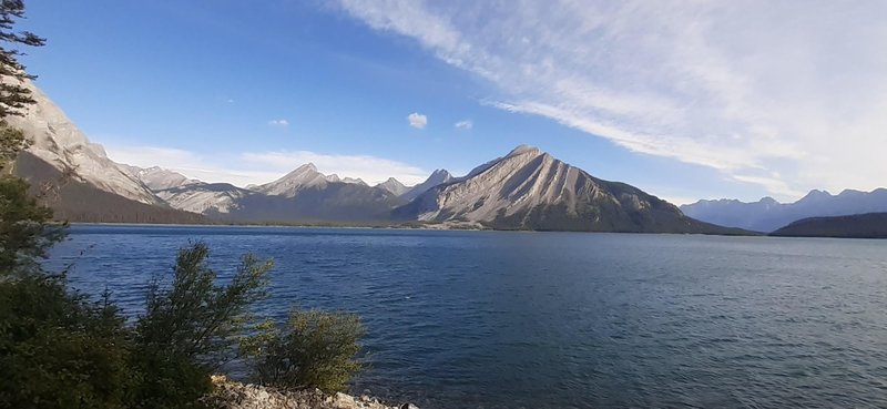 Walk along Upper Kananaskis Lake