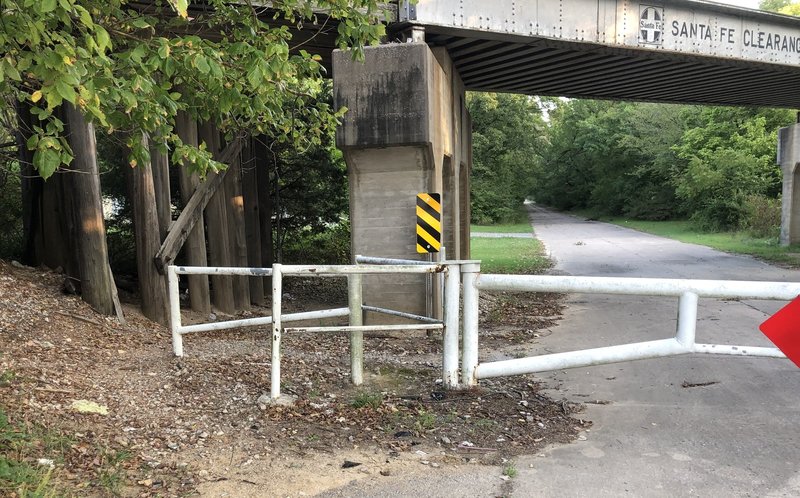 Ped/Bike gate at southern entrance to North Memorial Trail.