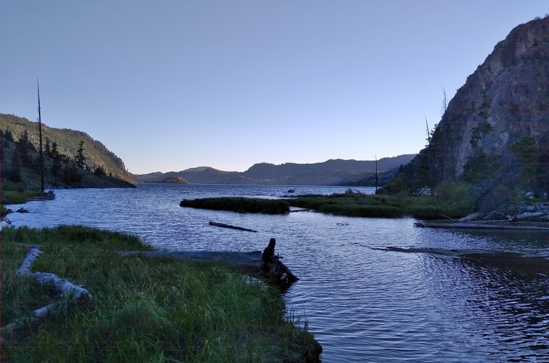 A quiet evening at the remote northeast end of Fremont Lake.