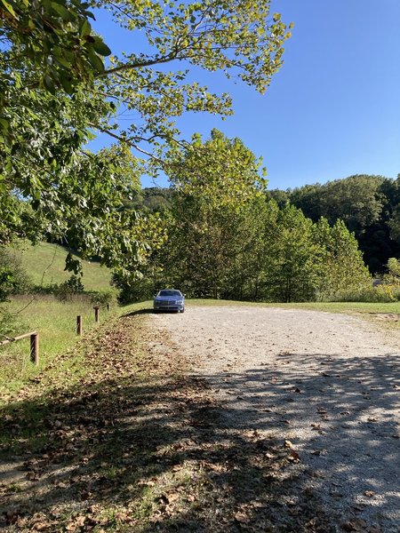 Dam Trailhead parking