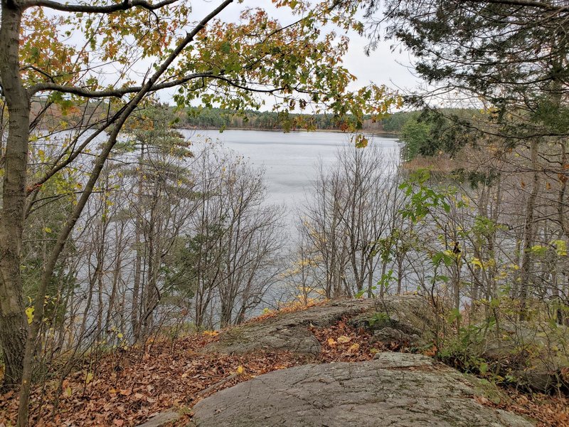 Lookout over Doe Lake.