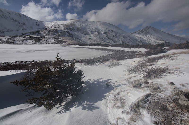 Ptarmigan Lake with snow and strong wind, Nov 8, 2020