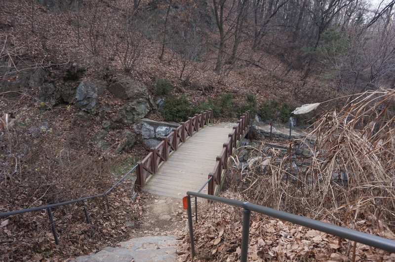 Seoul Trail section 4 in Umyeonsan Park, taken 7th Dec 2020