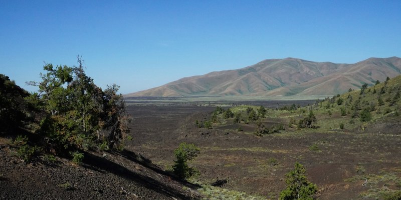 View of the distant hills along the North Crater Trail