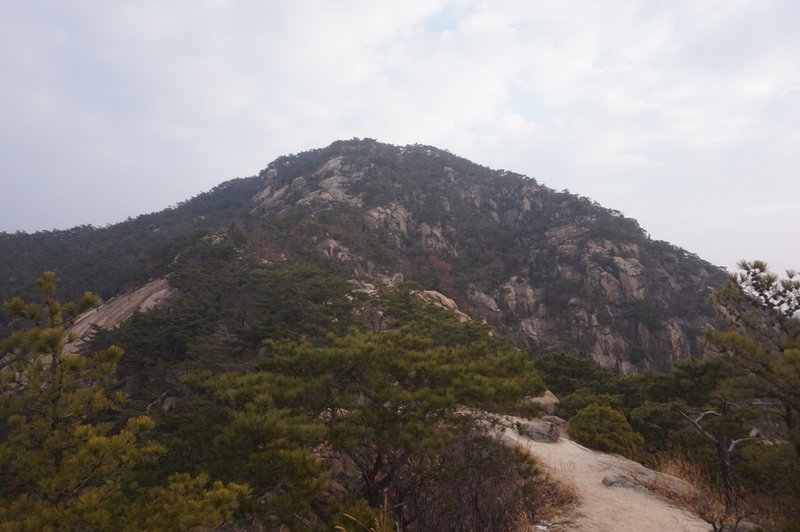 Bukhansan Traverse towards Jokduribong Peak