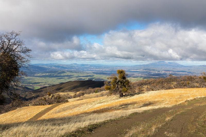 Far reaching views towards Pleasanton, Livermore, and Mount Diablo.