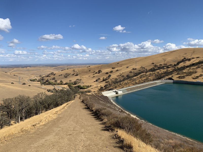 The steep eastern end of the Los Vaqueros Trail.