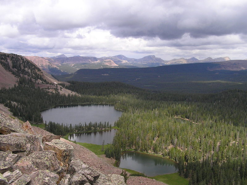 Looking down on Rudolph Lake and Squaw Basin from Dry Ridge trail (08-17-2005).