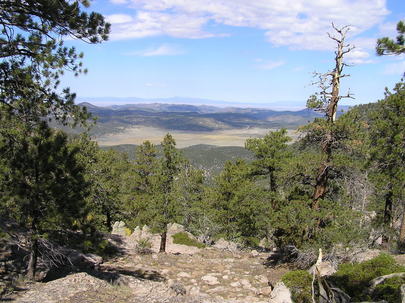 Grass Valley from Gardner Peak Trail. (09-26-2011)