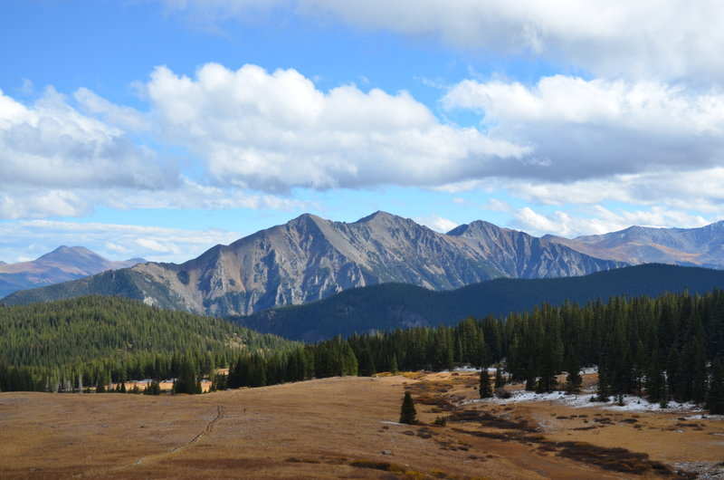 Ten Mile Range seems within arms length from Gore Range /Meadow Creek trails.