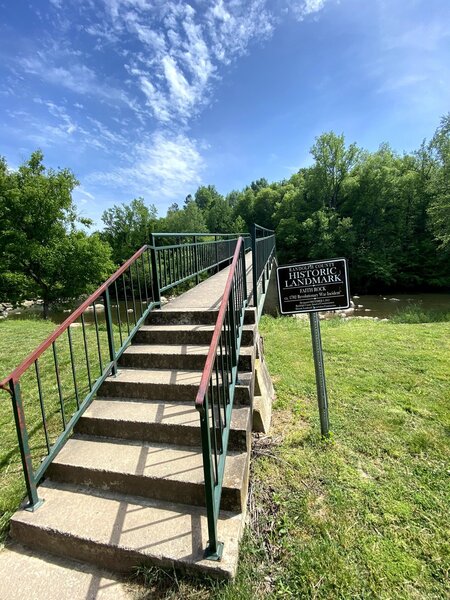 Walking bridge across Deep River