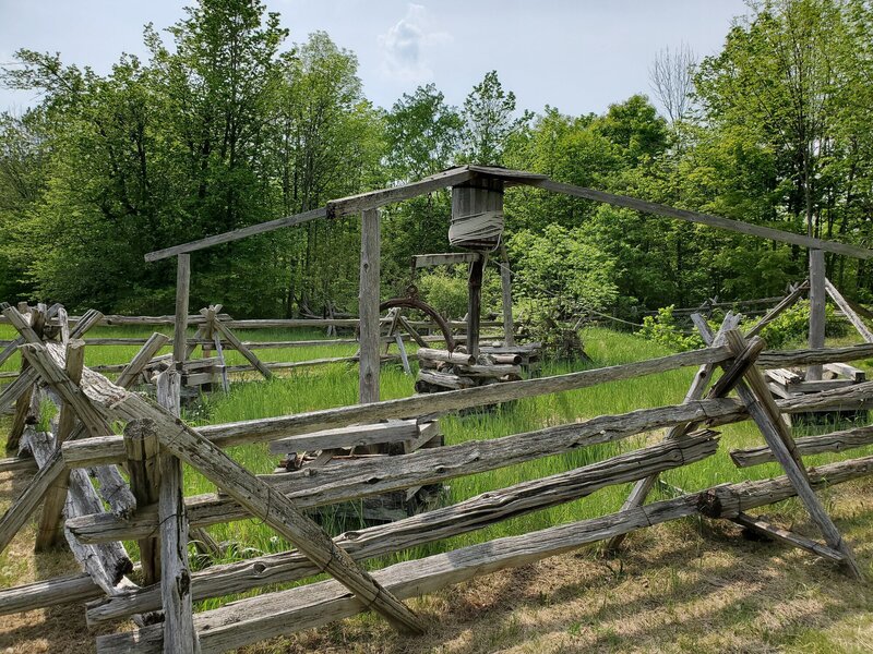 Horse-powered hoist