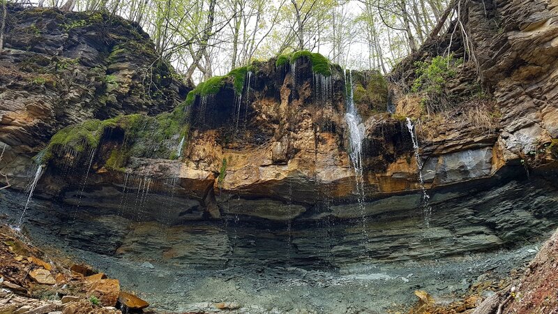 Secret Waterfall located on the Stew Hilts Side Trail. 830 mt side trail that creates a 1.9Km loop with the main Bruce Trail.