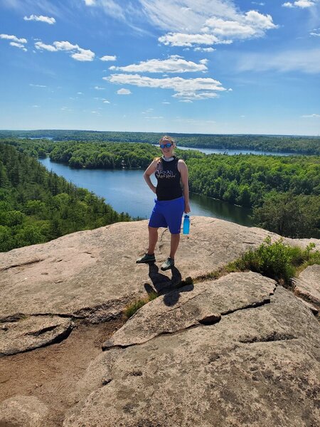 Main lookout at the summit.