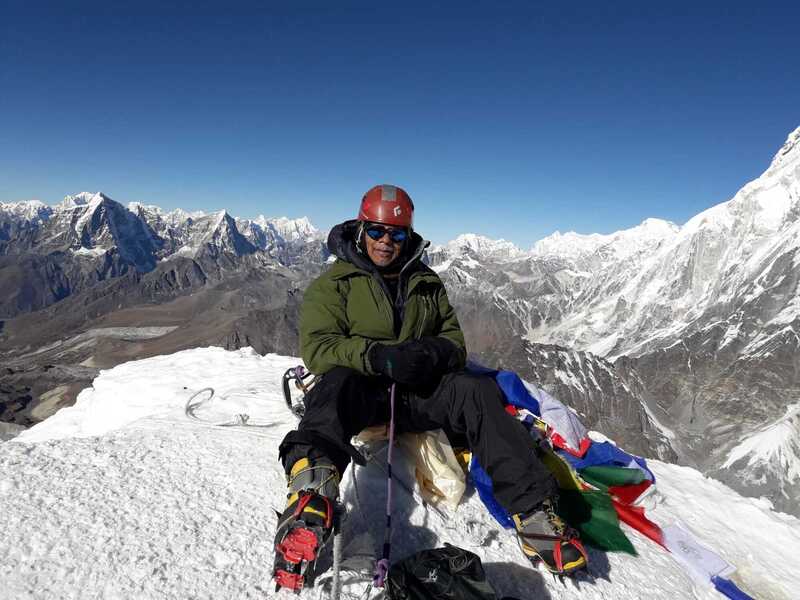 Island Peak Nepal (6,189m/20,305ft)