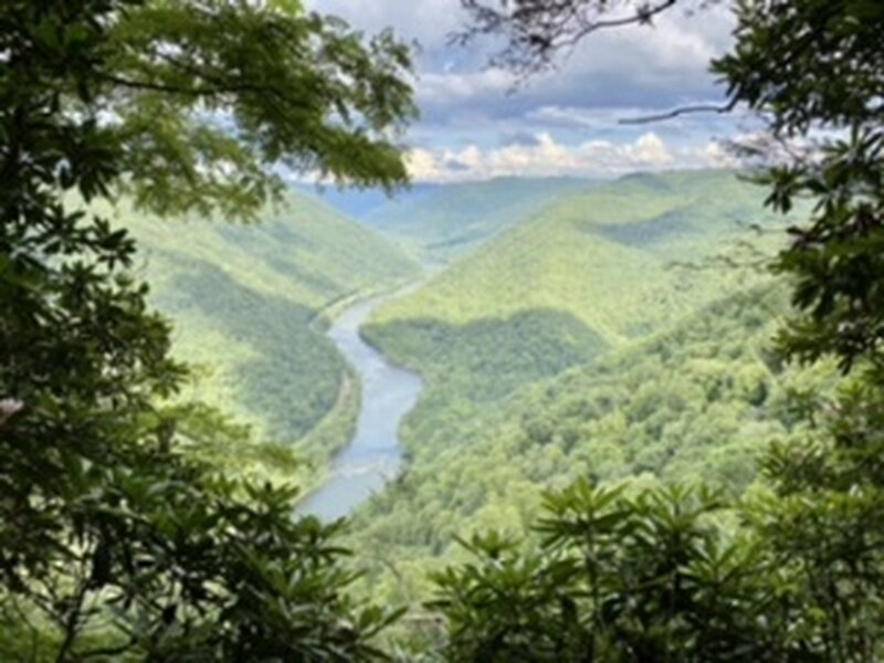 Beautiful view of New River from the Grandview Rim Trail