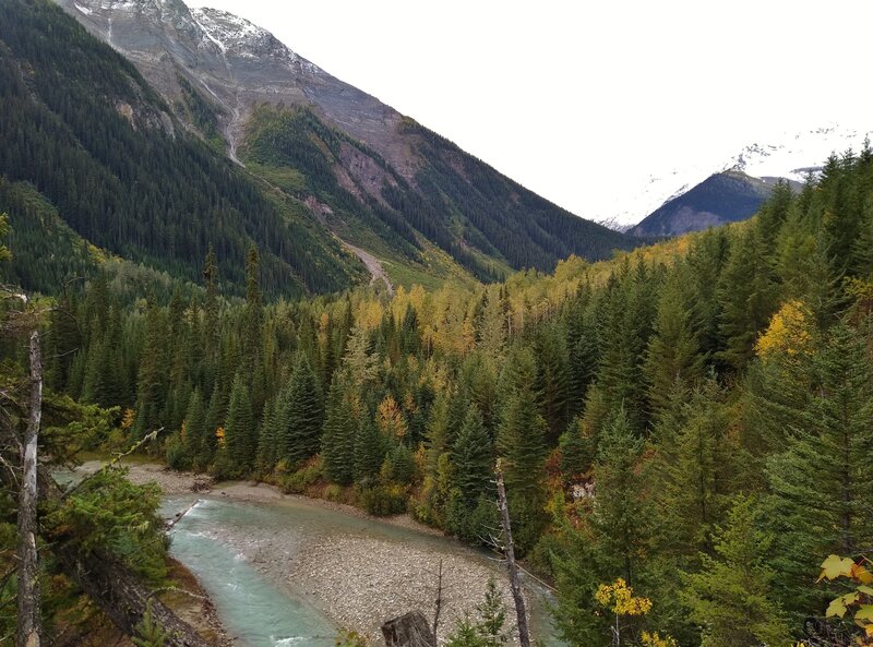 Horsethief Creek is below Lake of the Hanging Glacier Trail on a beautiful September day.