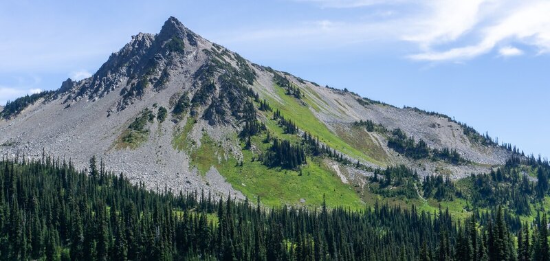 A grassy peak above Lost Pass