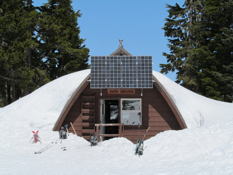 Elfin Lake canbin